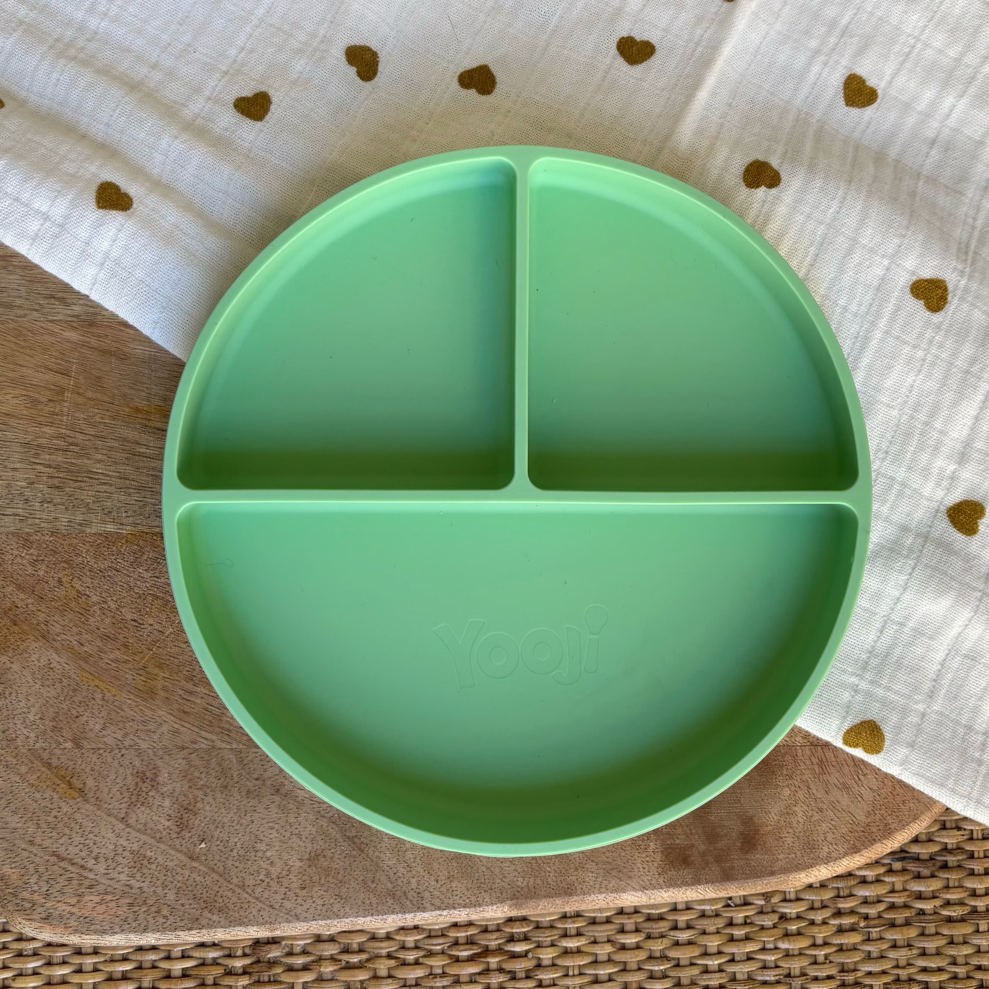 Assiette compartimentée ronde à ventouse verte pastel