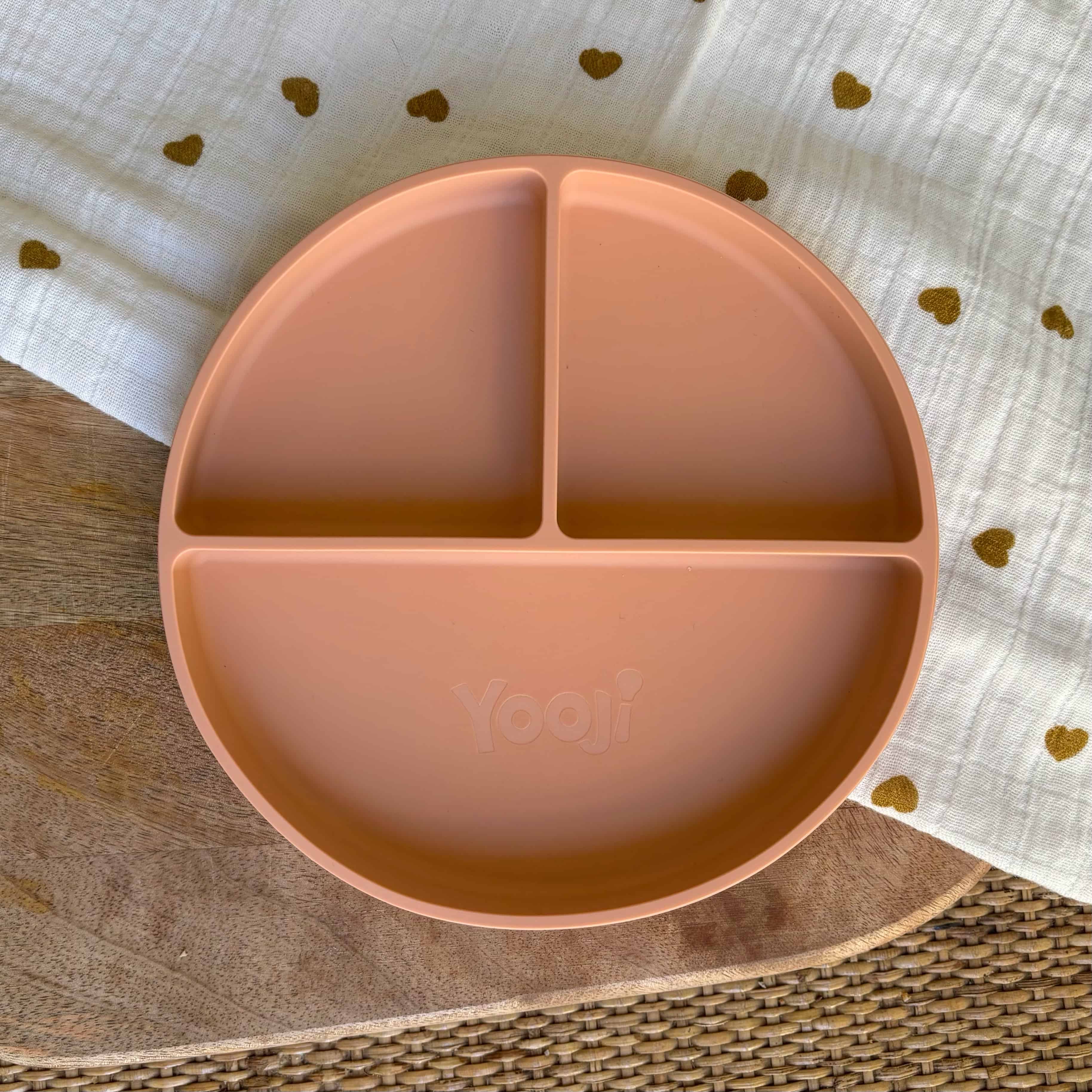 Assiette compartimentée ronde à ventouse rose pastel